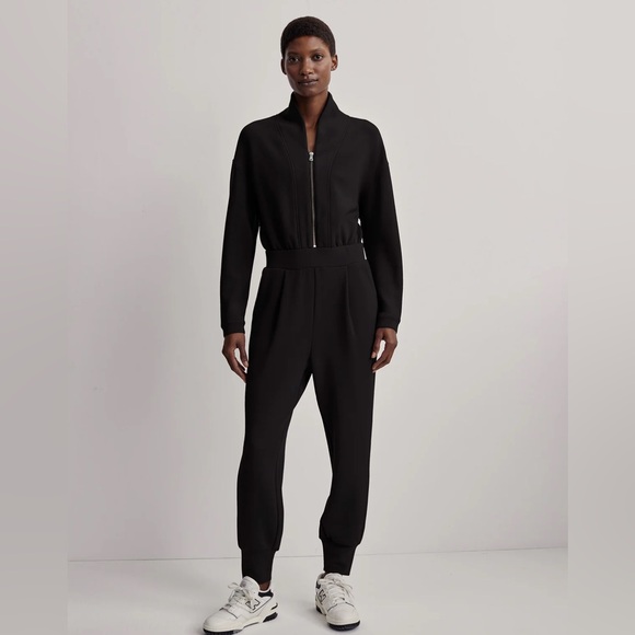 NWOT VARLEY TALIA JUMPSUIT MEDIUM DoubleSoft Black Pants Long Sleeve - Picture 1 of 10